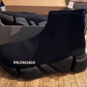 balenciaga sneakers speed knit size 36 / US 6 . Only worn twice ! Like new !!:)